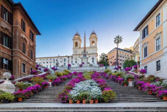 Escalinata de la Plaza de España en Roma, Italia