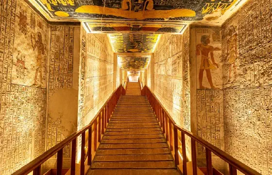 Interior de pirámide