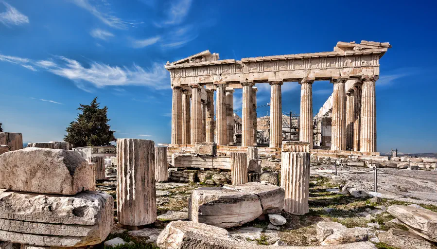 Partenón, ubicado en la Acrópolis de Atenas, Grecia